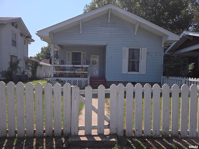 view of front of home featuring a porch