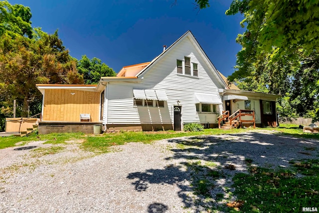 view of front of home