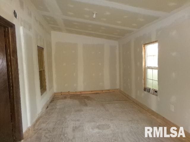 318 Williams St, Rosiclare, IL 62982 - view of unfurnished room