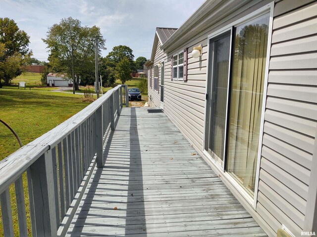 201 S Royal St, Goreville, IL 62939 - photo 4