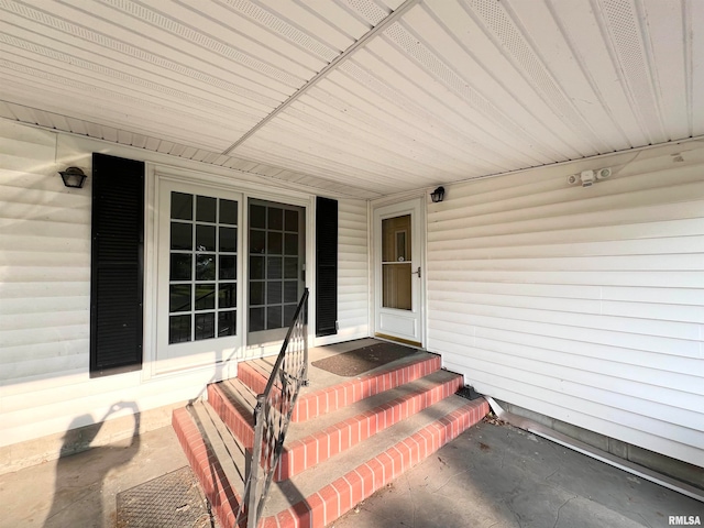 view of property entrance