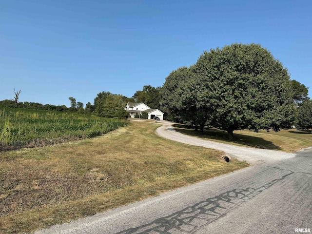 102 W N St, Ina, IL 62846 - photo 2