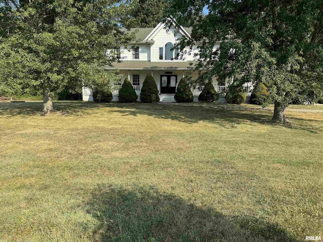 view of front of house with a front lawn