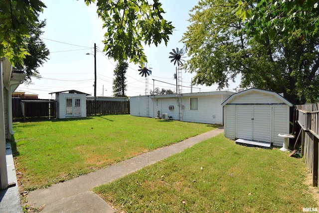 view of yard featuring a storage shed