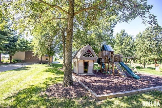 view of playground featuring a yard