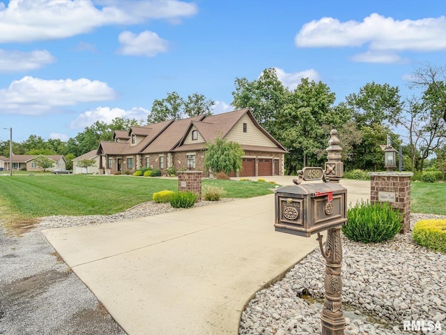 view of front of property with a front yard