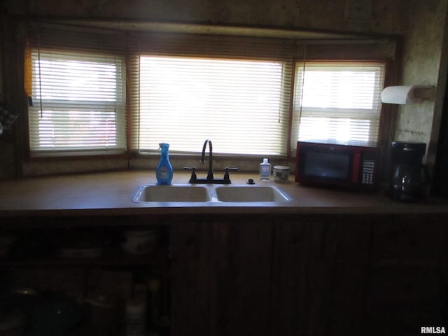 kitchen featuring sink