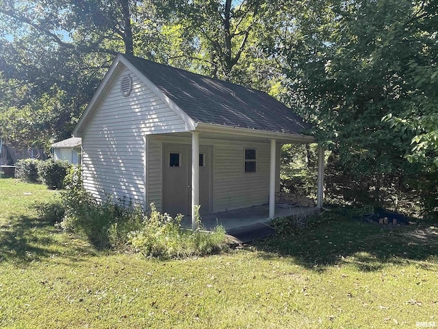 view of outbuilding