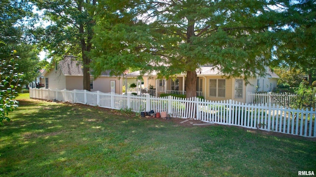1803 N Dawn Dr, Marion, IL 62959 - view of yard featuring a fenced front yard
