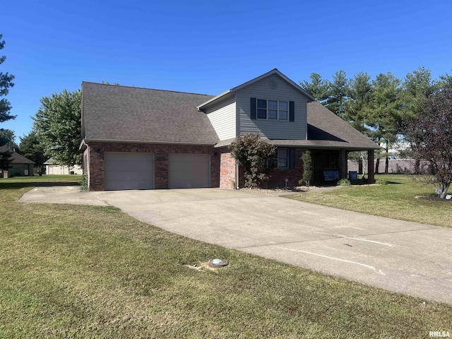 view of front of house featuring roof with shingles, a front lawn, brick siding, a garage, and driveway