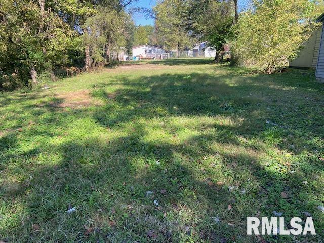 208 W Williams St, Benton, IL 62812