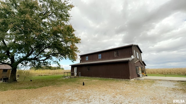 view of home's exterior