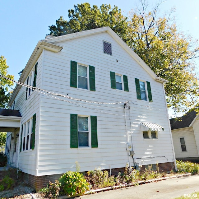 view of property exterior