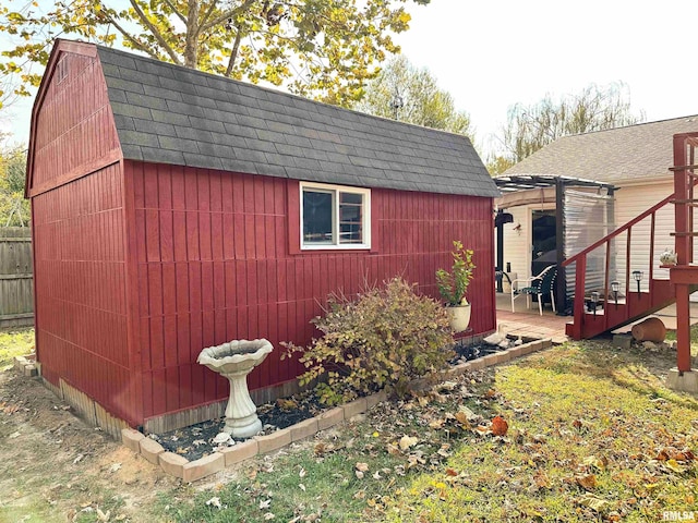104 Townhouse Dr, Cambria, IL 62915 - view of outdoor structure featuring an outbuilding