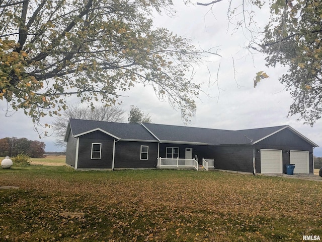 single story home featuring a garage