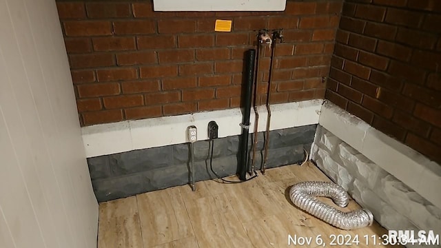 room details featuring wood-type flooring