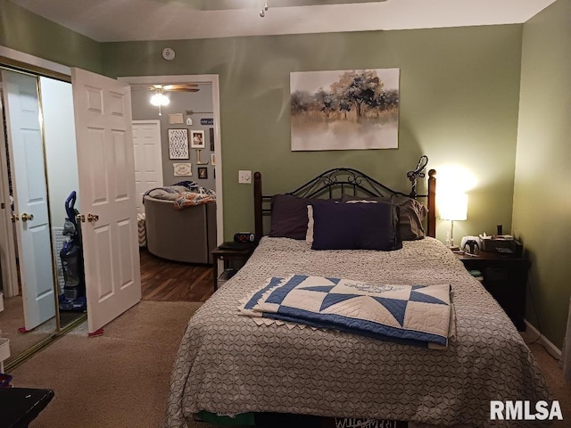 view of carpeted bedroom