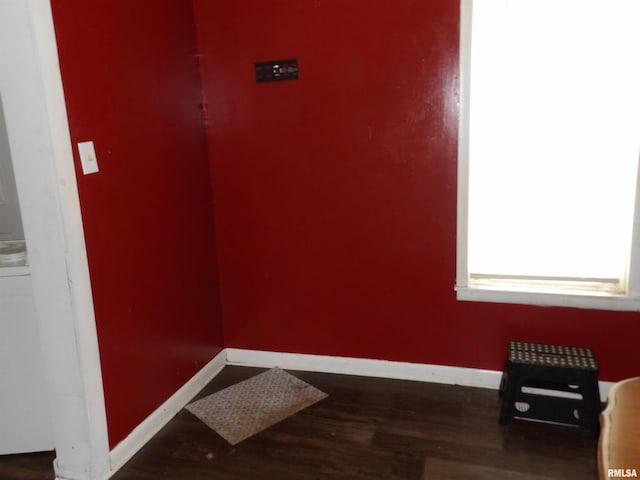 805 Samuel St, Christopher, IL 62822 - detailed view of baseboards and wood finished floors