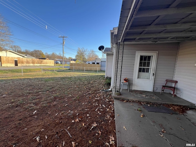 202 S Elm St, Cambria, IL 62915 - view of yard