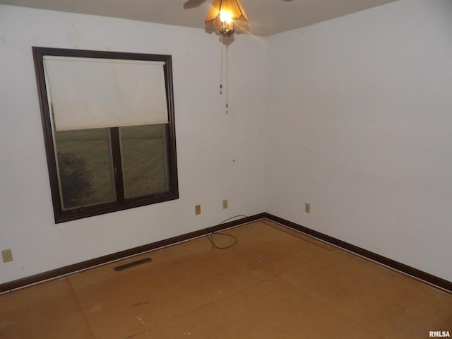 unfurnished room featuring ceiling fan