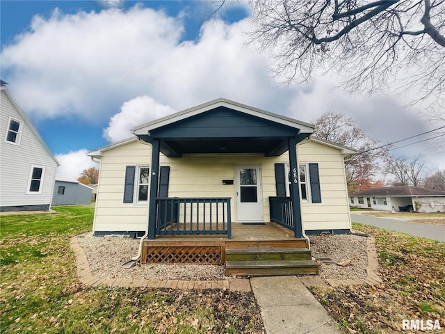 view of front of property with covered porch