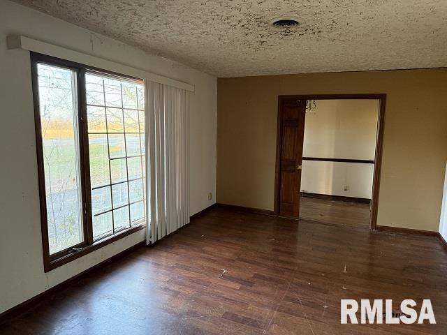 1500 E Stotlar St, Herrin, IL 62948 - photo 4