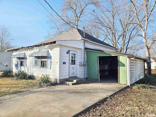 view of front of property