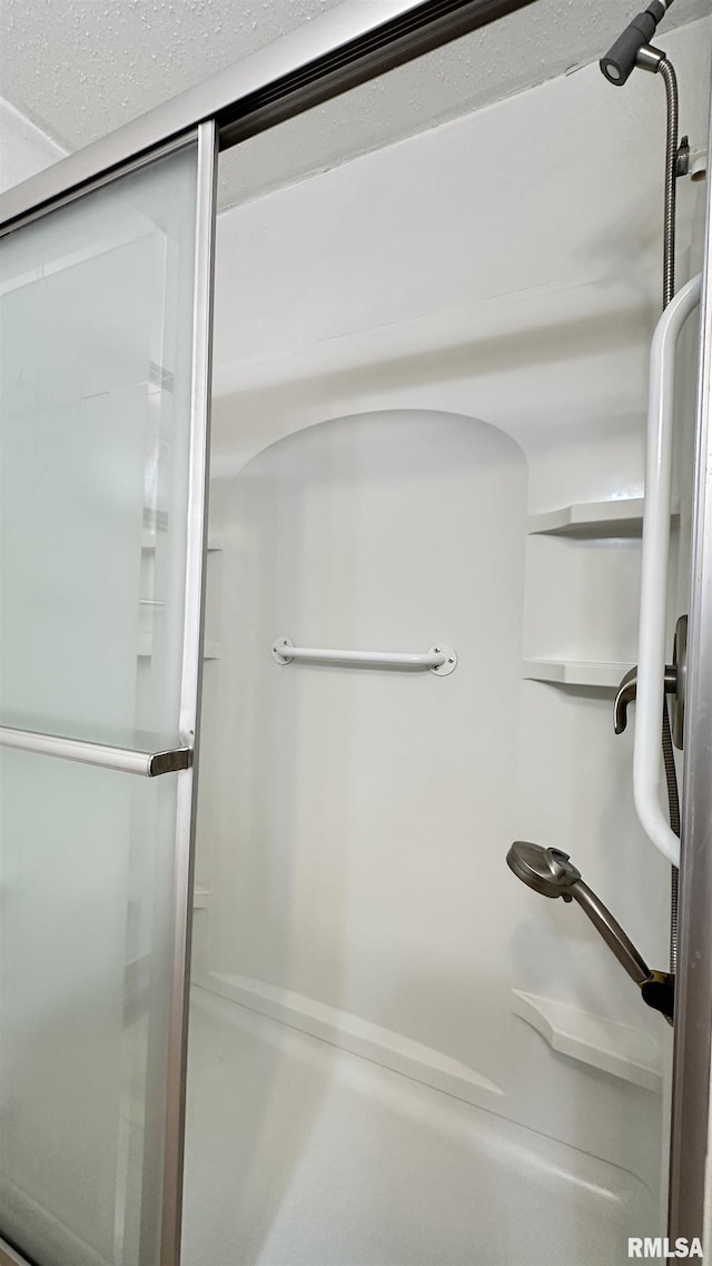 1807 E Saint Louis St, West Frankfort, IL 62896 - full bathroom featuring a stall shower