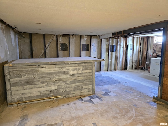 basement featuring washer / dryer