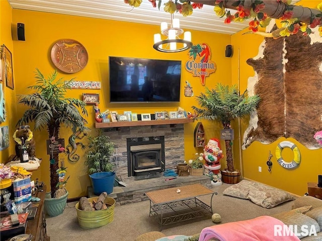 carpeted living room featuring a notable chandelier