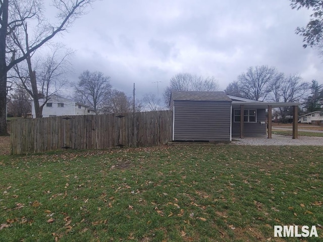 view of yard with a patio