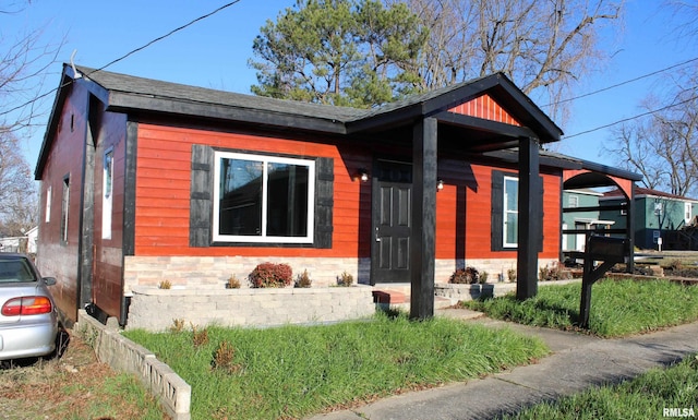 309 W 11th St, Metropolis, IL 62960 - view of front facade featuring stone siding