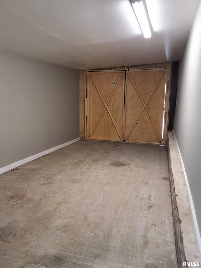 309 W 11th St, Metropolis, IL 62960 - interior space featuring baseboards