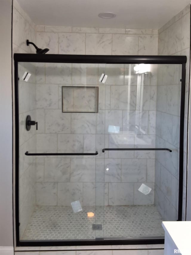 309 W 11th St, Metropolis, IL 62960 - full bath featuring a stall shower and vanity