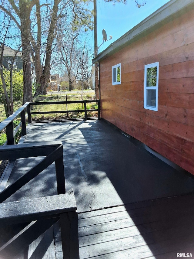 309 W 11th St, Metropolis, IL 62960 - view of deck