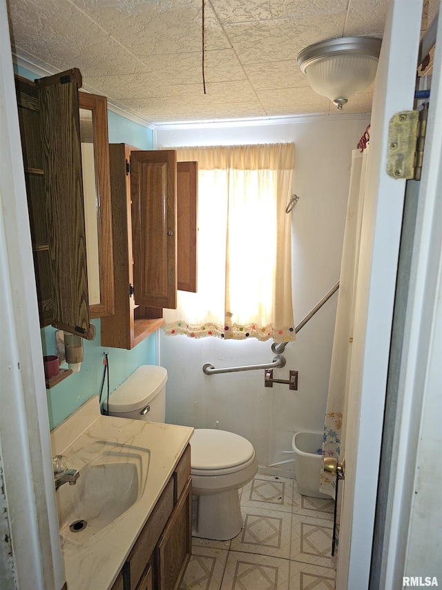 17061 N Fairdrive Ln, Woodlawn, IL 62898 - bathroom featuring vanity and toilet