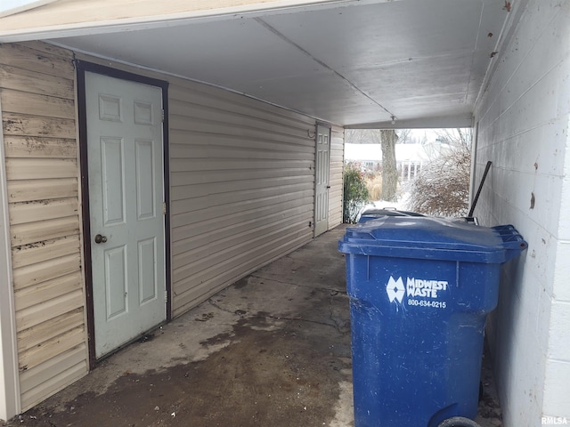 exterior space featuring a carport