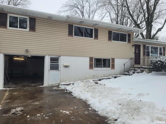 view of front of home featuring a garage