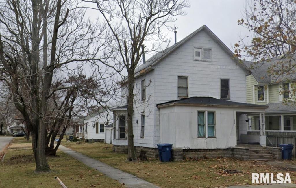 view of front of house