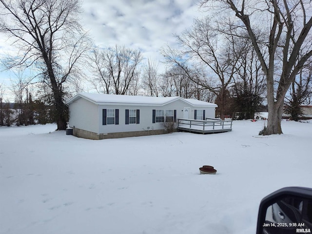 manufactured / mobile home with a deck