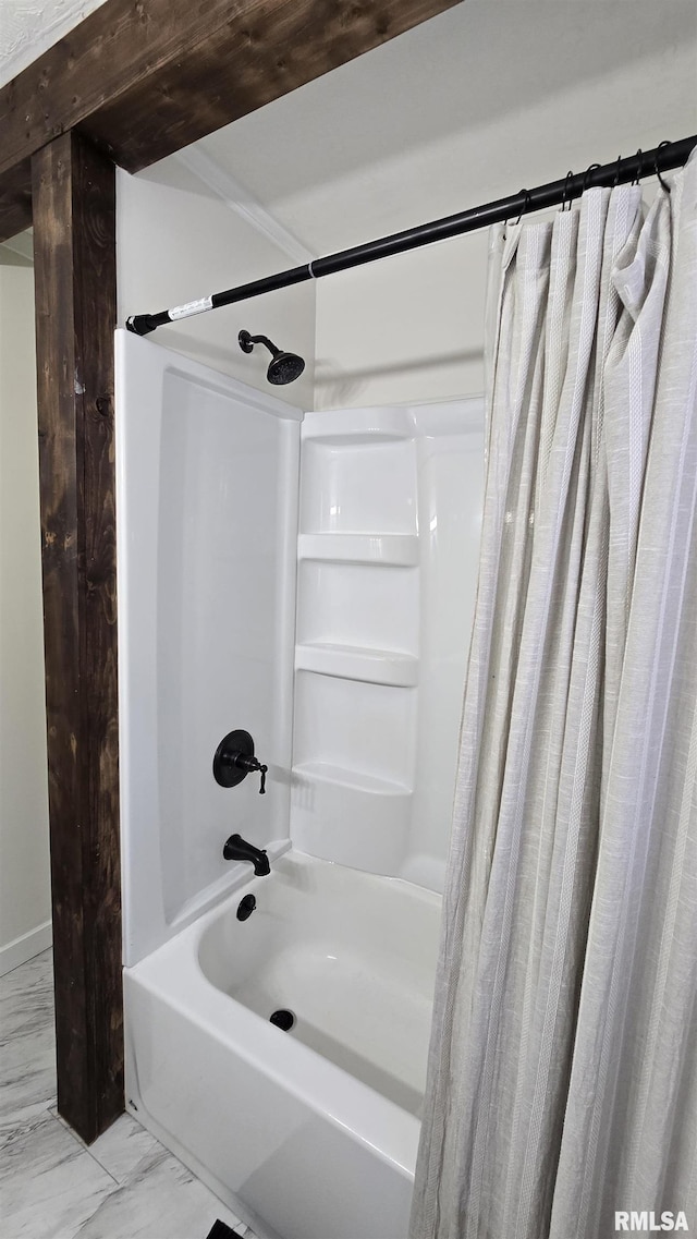 bathroom with shower / tub combo