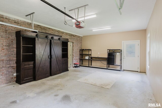 2730 Kokopelli Dr, Marion, IL 62959 - garage with a garage door opener