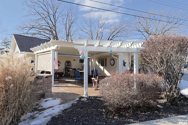 view of front of home