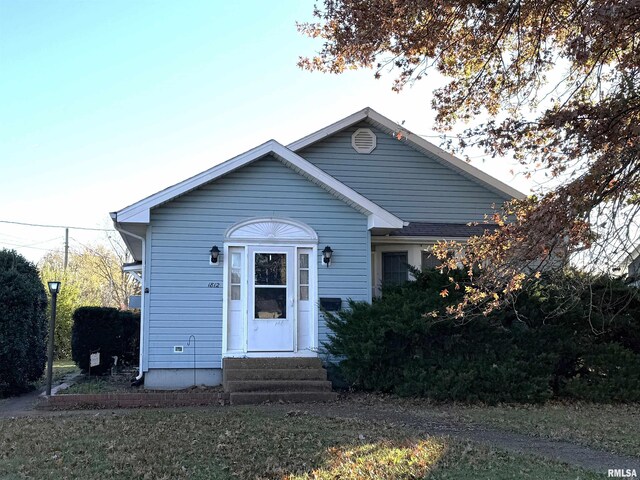 view of front of property