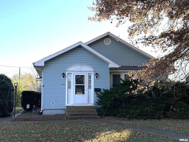 bungalow with entry steps