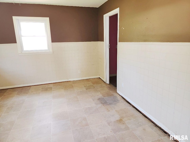 501 S Walnut St, Wayne City, IL 62895 - photo 10