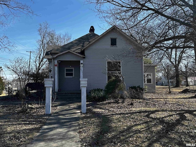 view of side of property