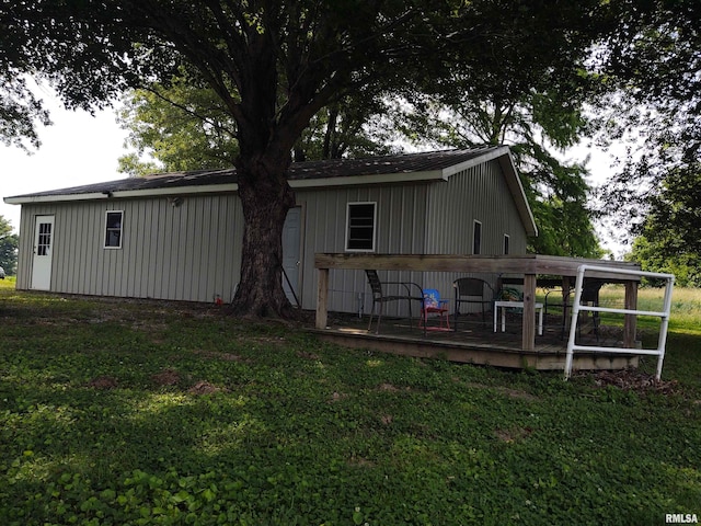 8027 Shawnee College Rd, Ullin, IL 62992 - back of property featuring a yard