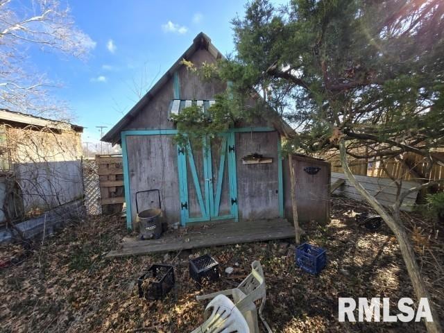 view of outbuilding