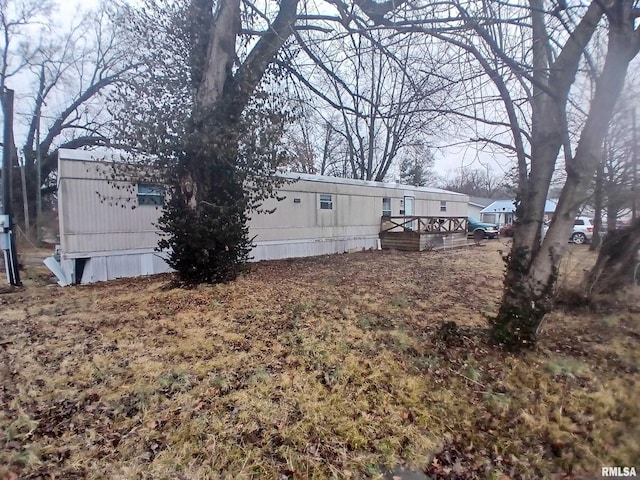 520 Dewey St, Eldorado, IL 62930 - exterior space featuring a wooden deck